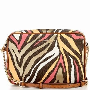 Michael Kors Signature Jet Set Large East West Zip Crossbody Bag